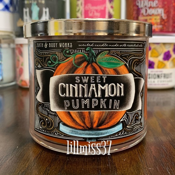 BRAND NEW SWEET CINNAMON PUMPKIN BATH AND BODY WORKS 3 WICK CANDLE - Picture 2 of 5